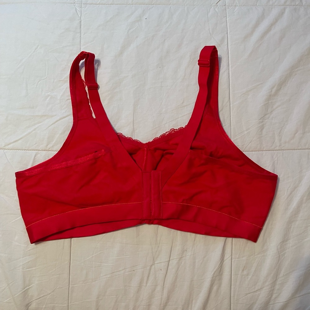 Red Full-Coverage Support Bra - Picture 2 of 3